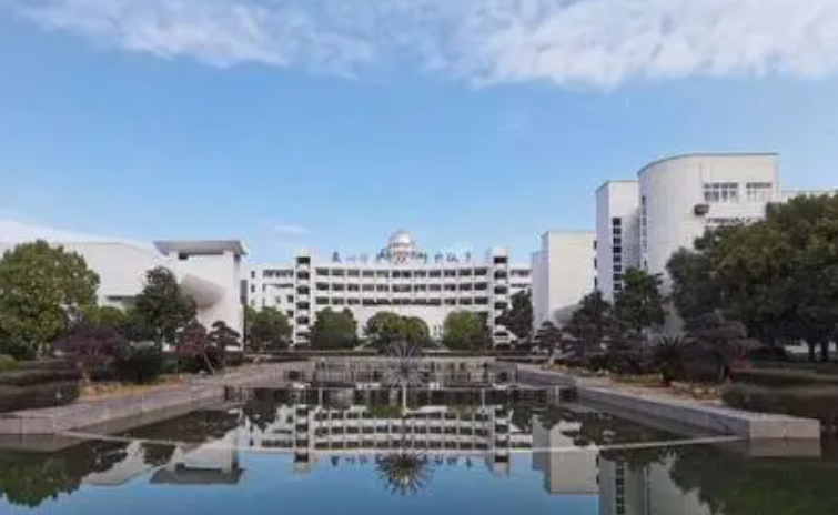 建德市新世紀(jì)實(shí)驗(yàn)學(xué)校怎么樣、好不好