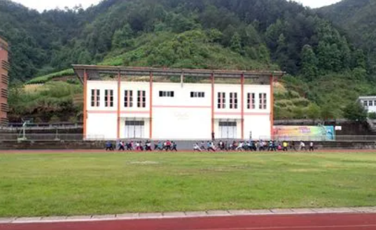 淳安縣威坪中學(xué)怎么樣、好不好
