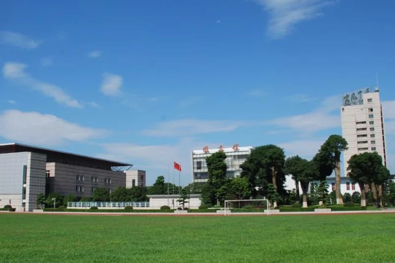 余姚市高風中學怎么樣、好不好