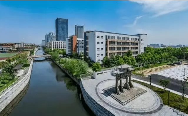 浙江省余姚市第五中學(xué)地址，乘車(chē)路線(xiàn)