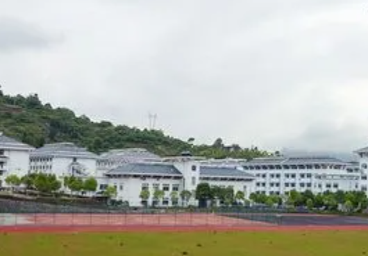 浙江省文成中學(xué)地址，乘車路線