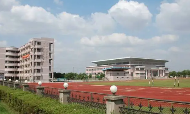 嘉興市秀洲現(xiàn)代實驗學(xué)校怎么樣、好不好