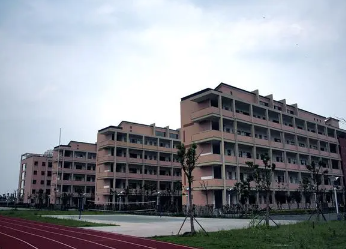 海寧中學(xué)地址，乘車路線