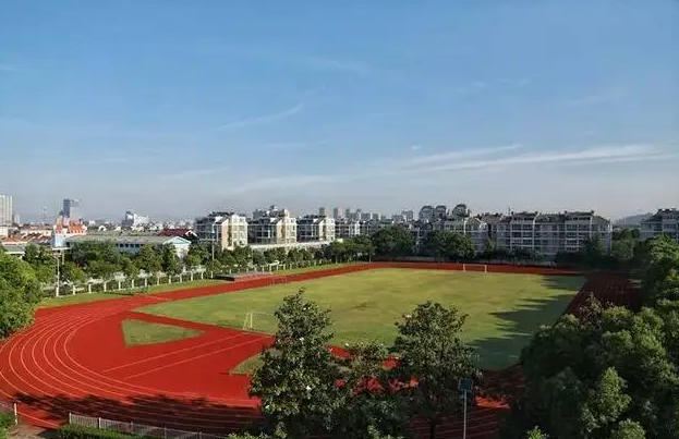 安吉縣高級中學(xué)地址，乘車路線
