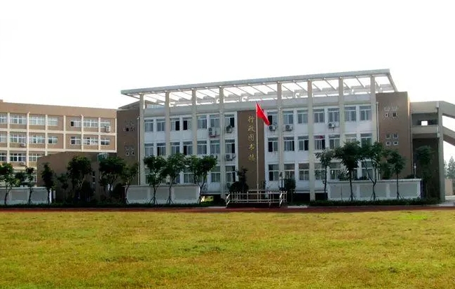 紹興中國(guó)輕紡城中學(xué)地址，乘車(chē)路線