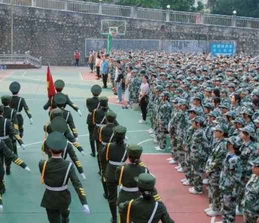 廣西2024年讀中專學(xué)?？刹豢梢钥即髮W(xué)