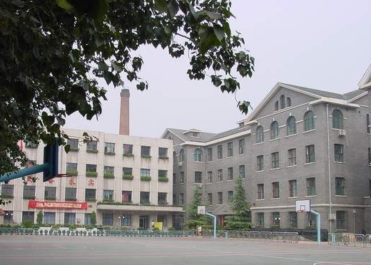 北京市第二十一中學地址，乘車路線