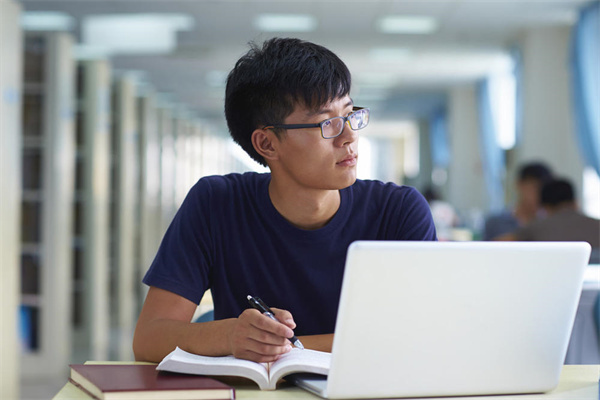 成都中醫(yī)藥大學附院針灸學校龍泉校區(qū)康復治療專業(yè)介紹
