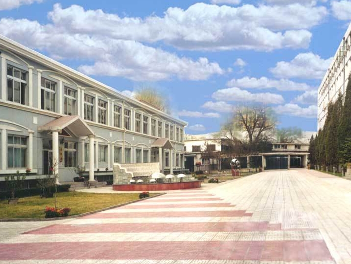 北京市華夏女子中學地址，乘車路線