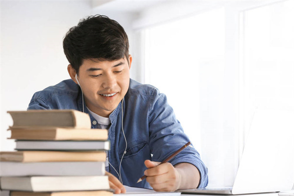 太原科技大學(xué)獎(jiǎng)學(xué)金有多少錢