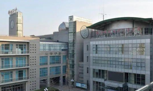 北京科技大學(xué)附屬中學(xué)地址，乘車路線