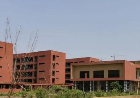 長沙麓山國際實驗學校怎么樣
