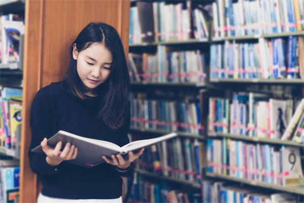 上海對外經(jīng)貿(mào)大學(xué)VS南京工業(yè)職業(yè)技術(shù)大學(xué)哪個實力更強？