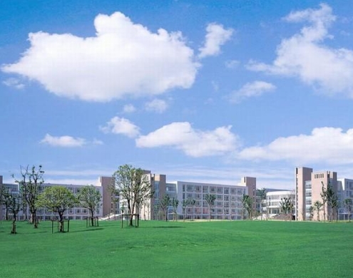 2024年上海工程技術大學多少錢