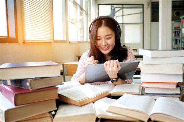 重慶科技學(xué)院VS商丘工學(xué)院哪個(gè)實(shí)力更強(qiáng)？