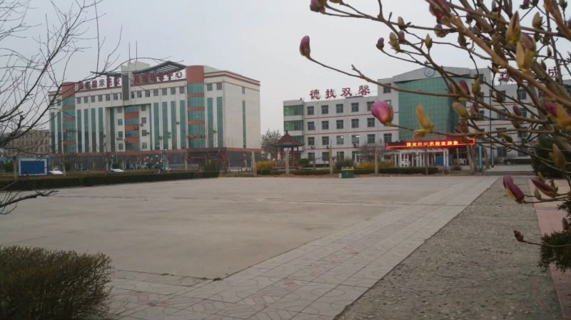 貴州2024鐵路沒(méi)有畢業(yè)證可不可以讀中專(zhuān)學(xué)校