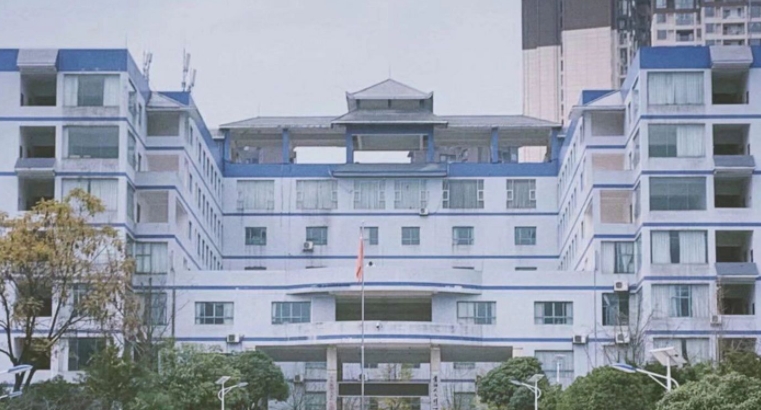 貴陽(yáng)人文科技學(xué)院高考錄取分?jǐn)?shù)線是多少（2024參考）