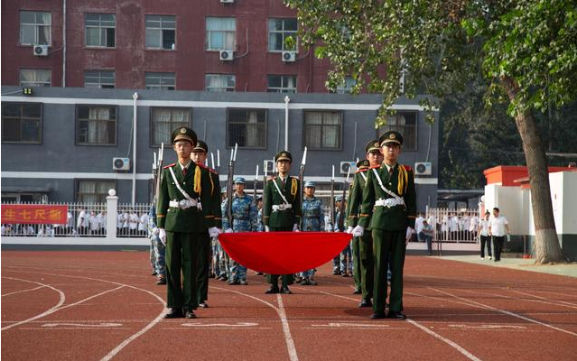 貴州2024鐵路沒(méi)有初中畢業(yè)可不可以讀中專(zhuān)學(xué)校