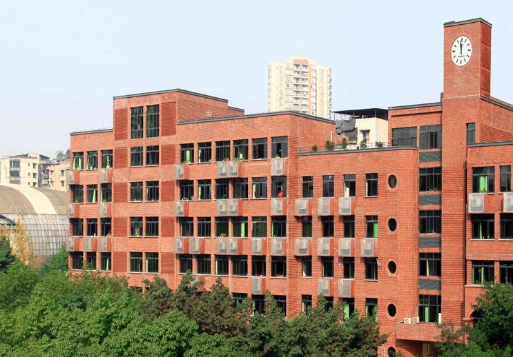重慶市楊家坪中學(xué)怎么樣、好不好