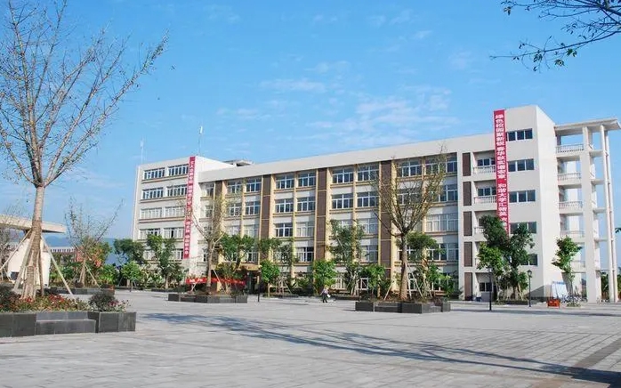 重慶2024年鐵路學(xué)校較好的大專學(xué)校