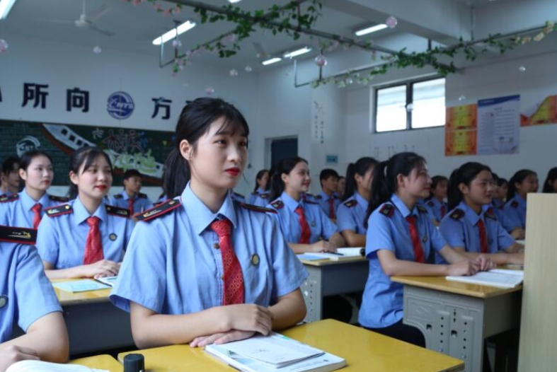 貴州2024年女生學鐵路學校有前途嗎