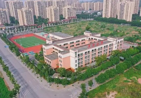重慶市江北中學校地址，乘車路線