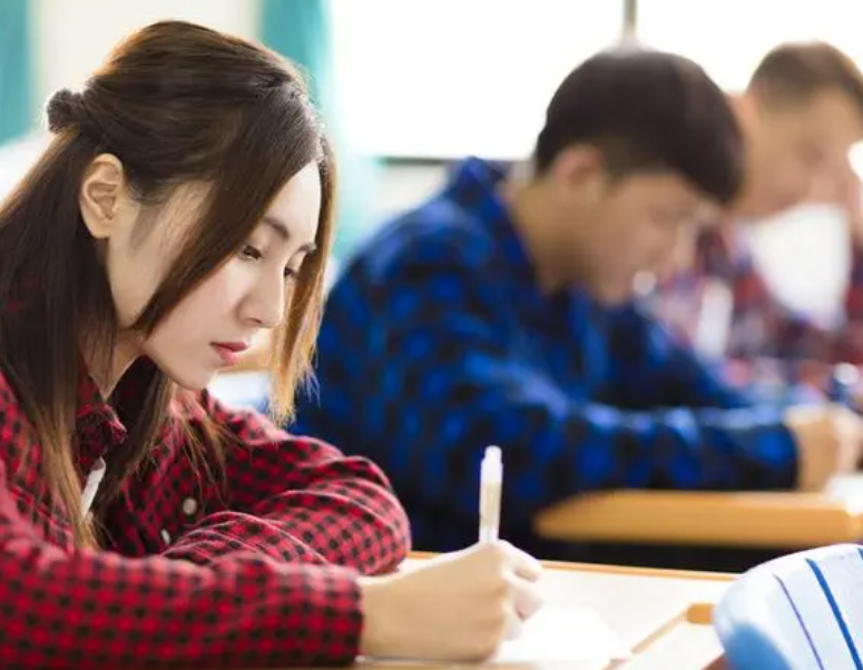 本科提前批學(xué)校好嗎？哪些人適合填報(bào)提前批志愿