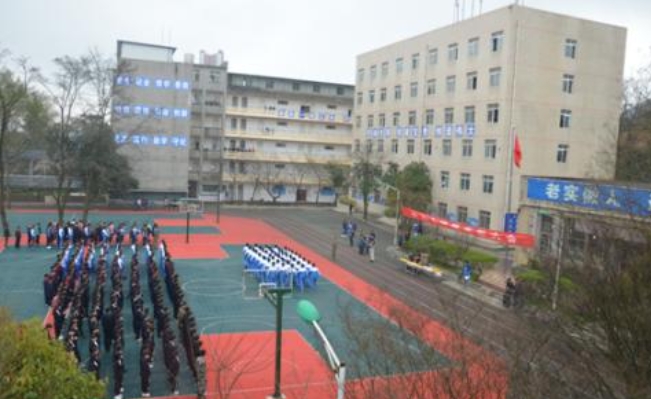 貴州2024年男生讀鐵路學校學什么專業(yè)好