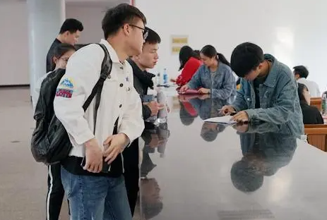 大學(xué)錄取通知書(shū)一般什么時(shí)候到？高考被錄取不去的后果是什么？