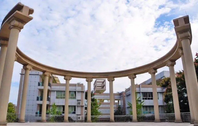 2024重慶市兩江中學(xué)校多少錢(學(xué)費明細)