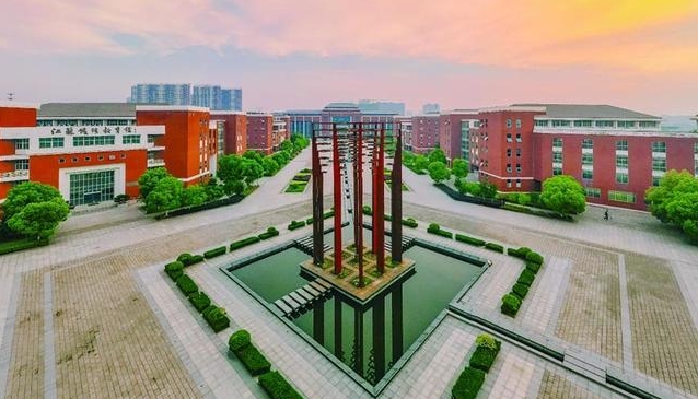 江蘇2024年初中生考什么鐵路學校