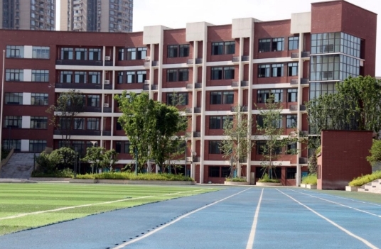 重慶市兩江新區(qū)西南大學附屬中學校怎么樣、好不好