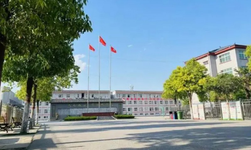 2024周口宛丘職業(yè)高中多少錢 周口宛丘職業(yè)高中各專業(yè)學(xué)費(fèi)收費(fèi)標(biāo)準(zhǔn)