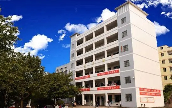 2024重慶市大足城南中學(xué)校招生計(jì)劃 招生人數(shù)是多少(附要求、條件、對(duì)象)
