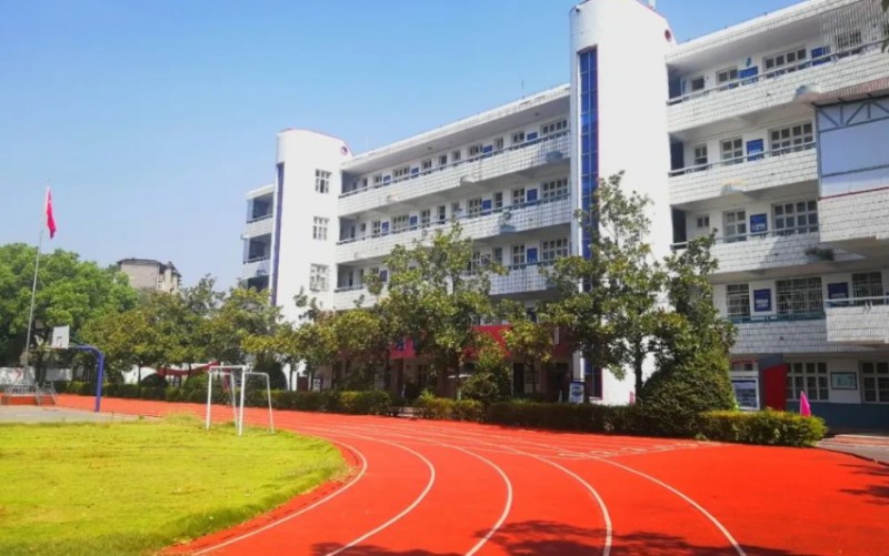 湖南2024年初中生讀鐵路學校好嗎