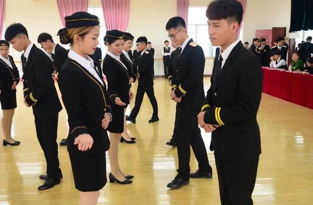 湖南2024年鐵路學(xué)校報(bào)名條件