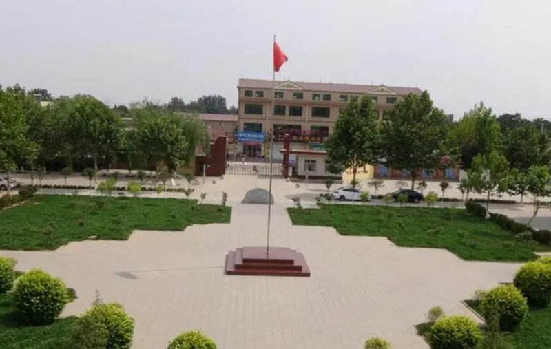 深澤中學地址，乘車路線