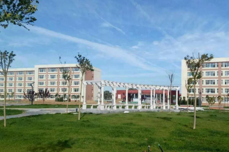 河北無極中學(xué)地址，乘車路線