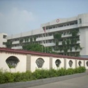 柳州市外國(guó)語(yǔ)高級(jí)中學(xué)