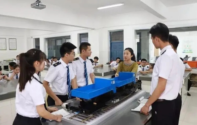 河南2024年初中生可以讀什么鐵路學(xué)校