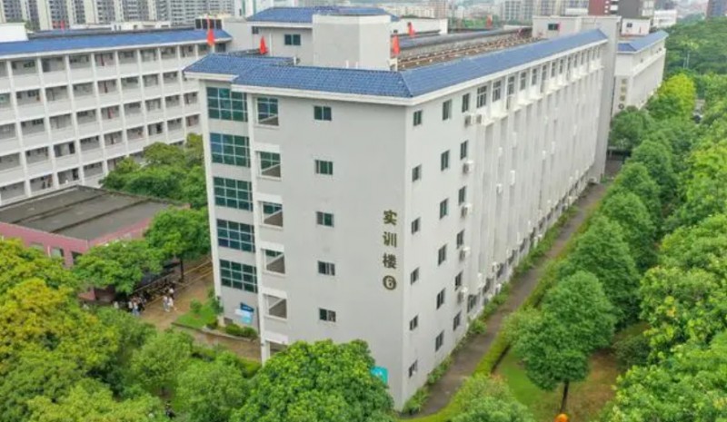 2024廣東創(chuàng)新科技職業(yè)學院中職部多少錢廣東創(chuàng)新科技職業(yè)學院中職部各專業(yè)學費收費標準