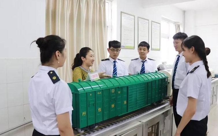 廣東2024年鐵路學(xué)校和職高哪個好