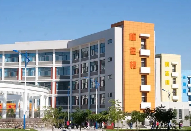 燕山大學附屬中學地址，乘車路線