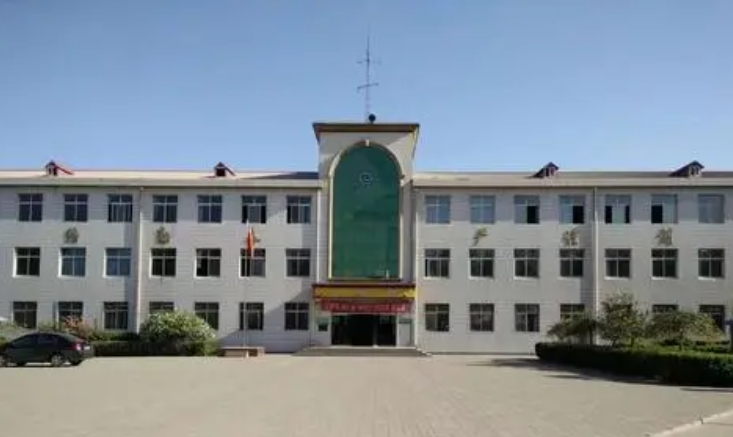 昌黎縣第六中學(xué)地址，乘車路線