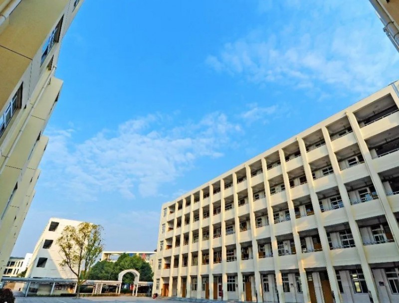 2024邯鄲市鋼苑中學(xué)多少錢(學(xué)費明細(xì))