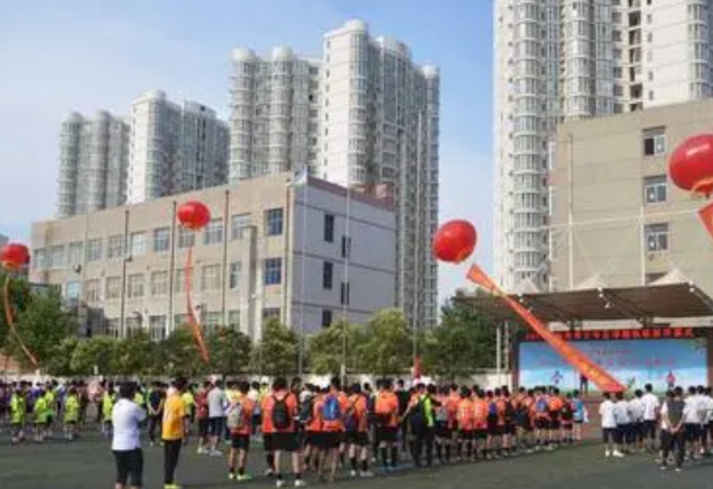2025邢臺(tái)市第二十二中學(xué)多少錢(學(xué)費(fèi)明細(xì))