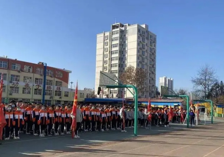 保定中學(xué)招生簡章2025年