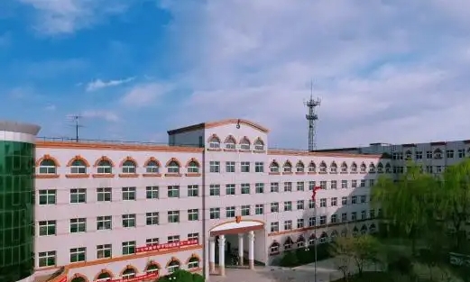 2025保定英華高級中學(xué)多少錢(學(xué)費(fèi)明細(xì))