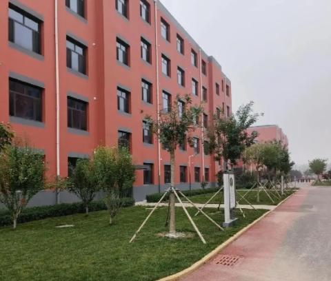 保定英華高級(jí)中學(xué)怎么樣、好不好