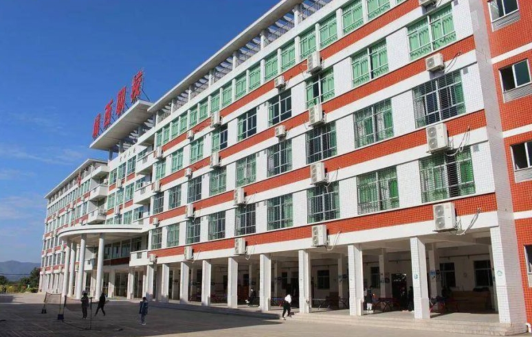 梅州城西職業(yè)技術(shù)學校2025年學費、收費多少